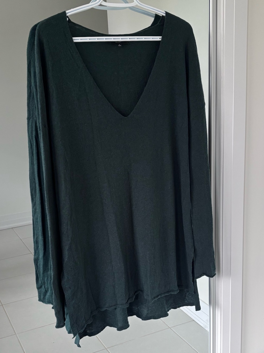 Babaton Erin V-Neck Linen/Wool Blend Sweater in Dark Green